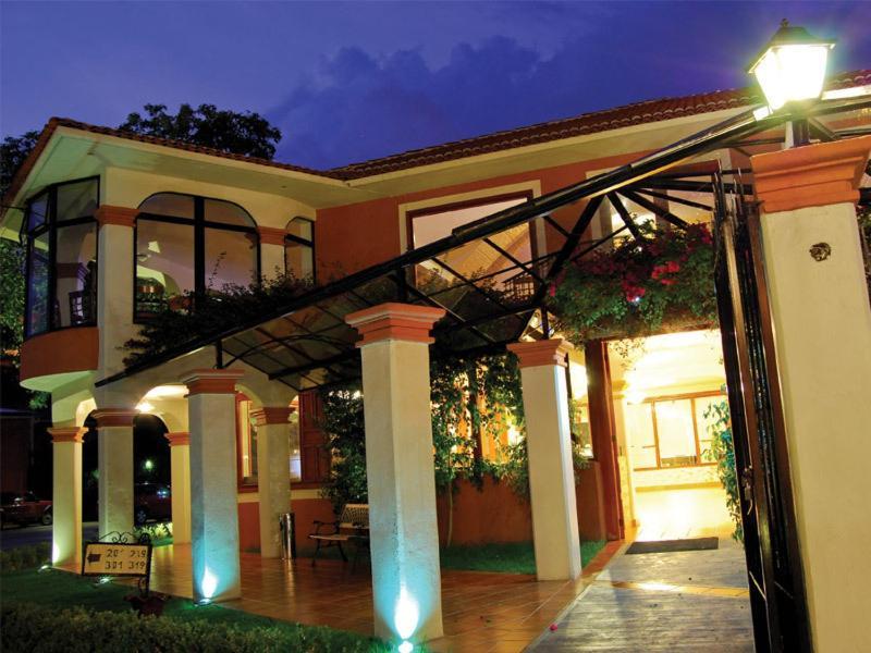 Hotel Arrecife De Coral San Cristóbal de Las Casas المظهر الخارجي الصورة